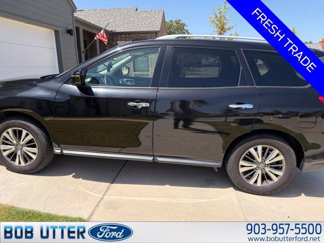Used 2018 Nissan Pathfinder SV FWD image 6