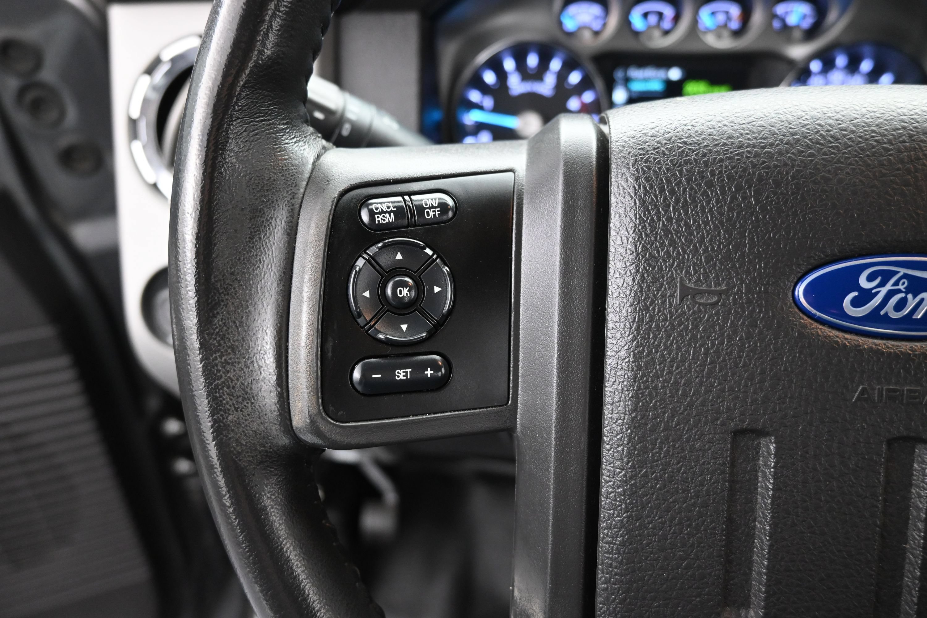 Used 2015 Ford F350 Lariat w/ Lariat Interior Package AWD/4WD image 14