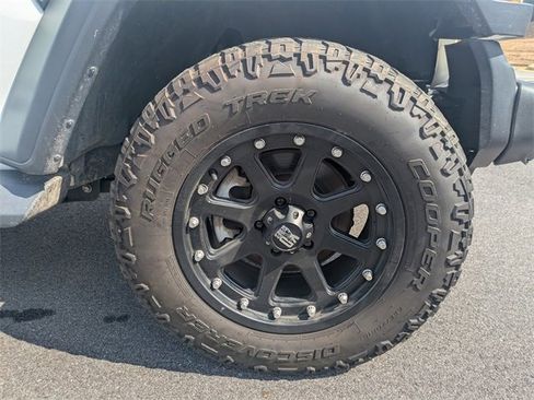 Used 2019 Jeep Wrangler Unlimited Sport S image 11