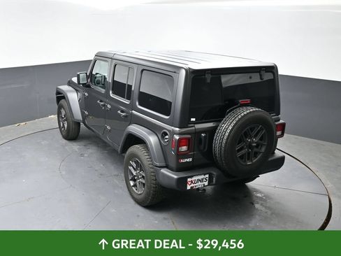 Used 2025 Jeep Wrangler Unlimited Sport AWD/4WD image 48