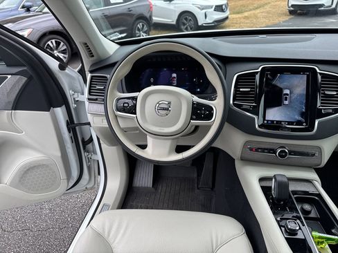 Used 2024 Volvo XC90 B6 Plus w/ Protection Package Premier image 17