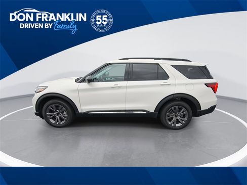 Used 2025 Ford Explorer Active w/ Active Comfort Package image 1