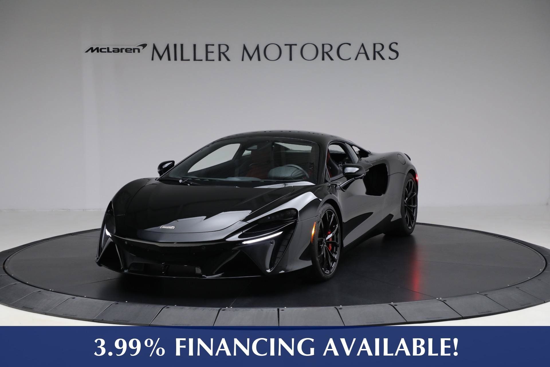 Used 2024 McLaren Artura RWD image 1