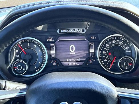 Used 2019 RAM 1500 Laramie image 12