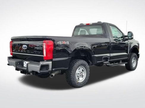 New 2026 Ford F250 XL w/ XL Off-Road Package image 6
