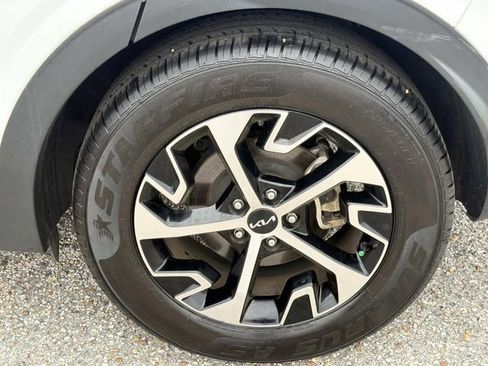 Used 2023 Kia Sportage EX image 14
