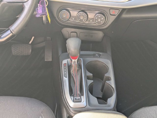 Used 2024 Chevrolet Trax RS w/ Driver Confidence Package FWD image 19