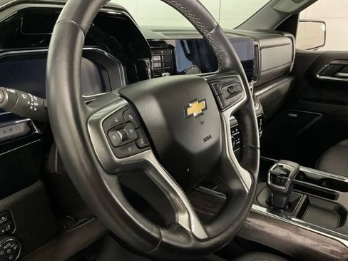 Used 2023 Chevrolet Silverado 1500 LTZ AWD/4WD image 20