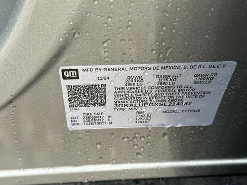 Used 2025 GMC Terrain Elevation image 28