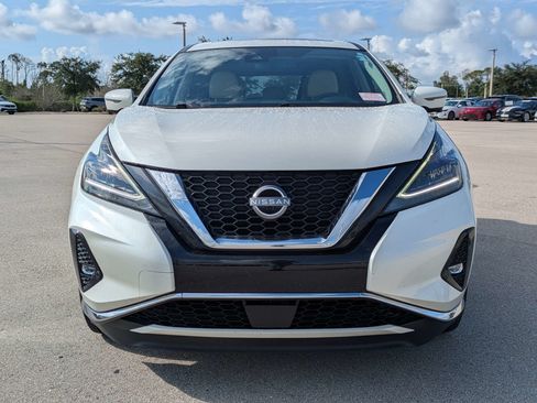 Used 2023 Nissan Murano SL w/ SL Moonroof Package FWD image 3