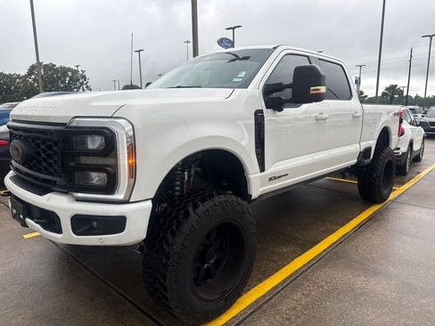 Used 2025 Ford F250 Lariat w/ Lariat Ultimate Package AWD/4WD image 3