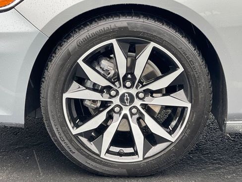 Used 2025 Chevrolet Malibu RS FWD image 15