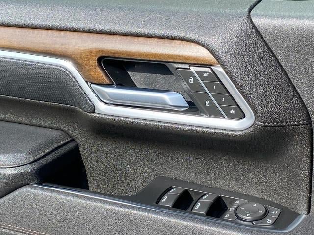 Used 2025 Chevrolet Silverado 3500 High Country w/ High Country Premium Package AWD/4WD image 24