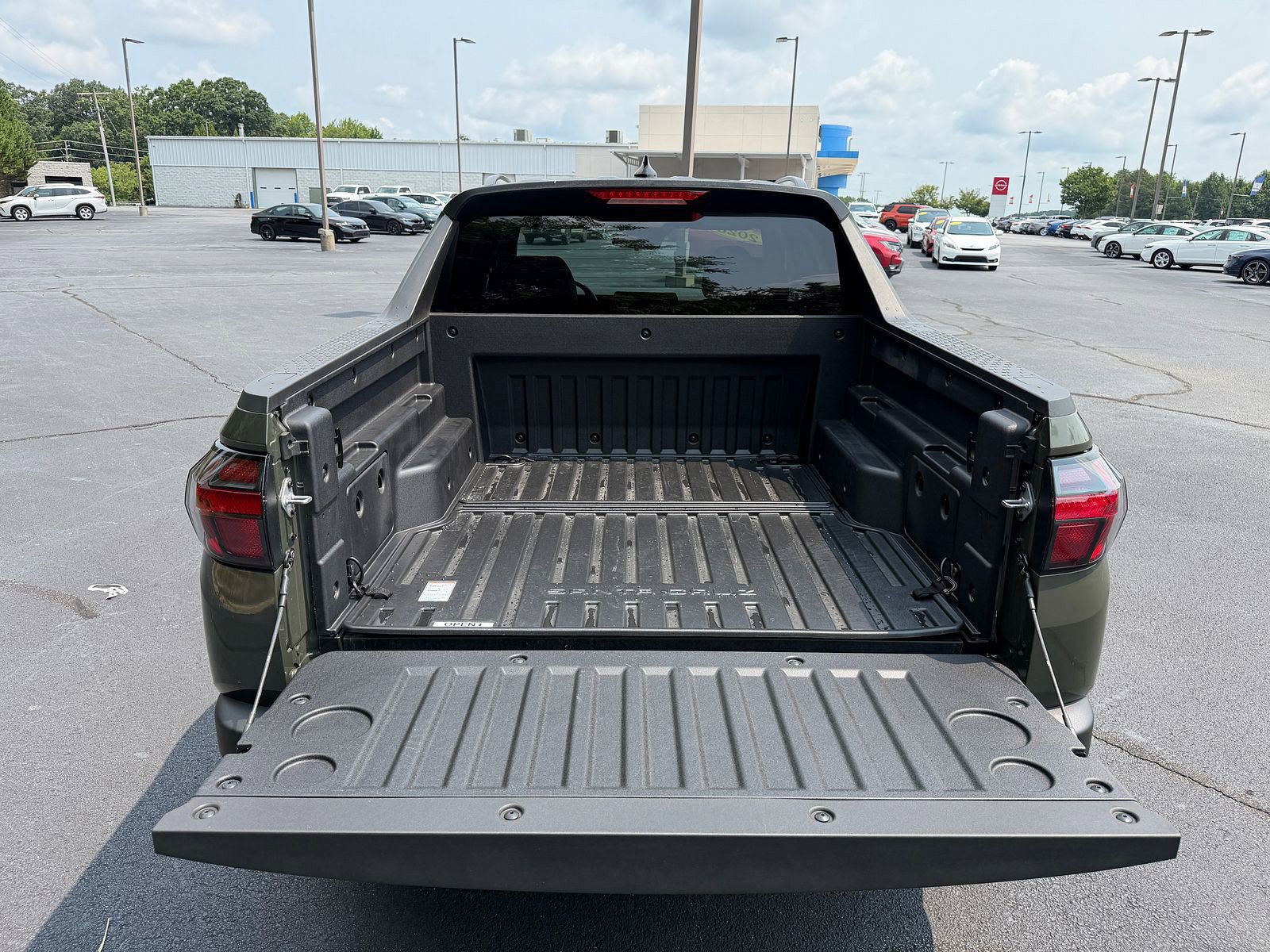 Used 2026 Hyundai Santa Cruz SEL FWD image 8