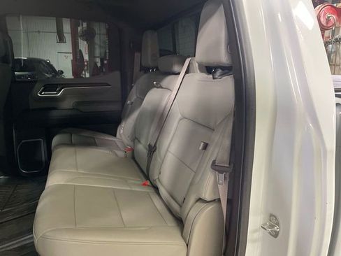 Used 2023 GMC Sierra 1500 SLT image 22