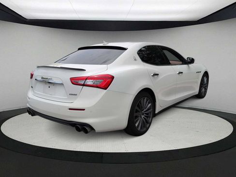 Used 2019 Maserati Ghibli S Q4 AWD/4WD image 8