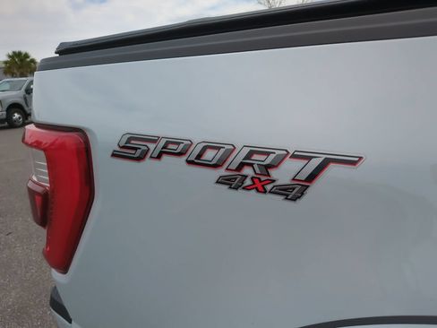 Used 2021 Ford F150 Lariat w/ Equipment Group 502A High AWD/4WD image 11