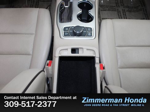 Used 2016 Jeep Grand Cherokee Overland w/ Advanced Technology Group image 18