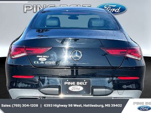 Used 2023 Mercedes-Benz CLA 250 image 4
