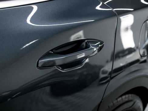 Used 2025 Kia Sportage EX w/ Premium Package image 29