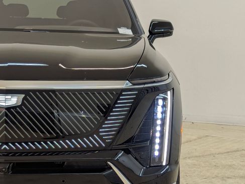 New 2026 Cadillac Vistiq Luxury image 10