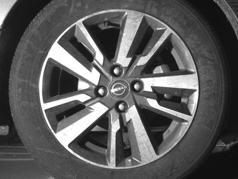 Used 2025 Nissan Versa SV image 13