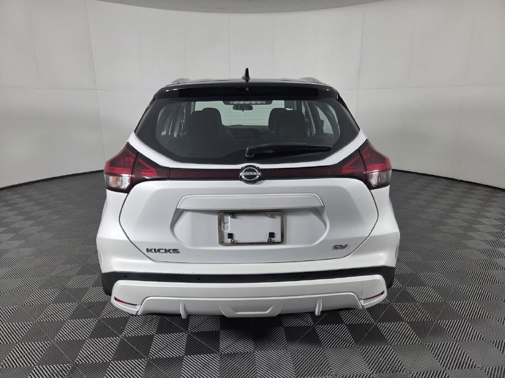 Used 2022 Nissan Kicks SV FWD image 7