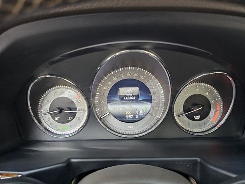 Used 2014 Mercedes-Benz GLK 350 4MATIC image 32
