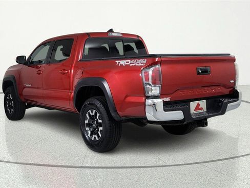 Used 2022 Toyota Tacoma TRD Off-Road AWD/4WD image 4