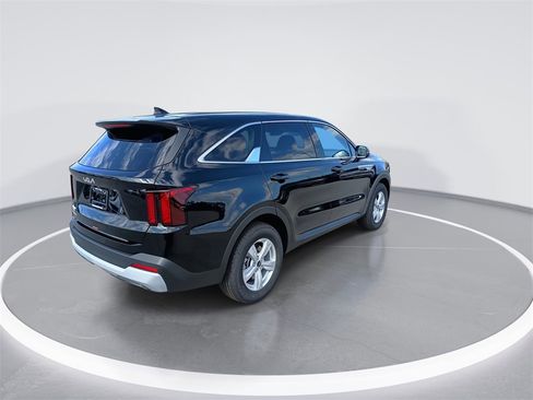 New 2026 Kia Sorento LX image 8