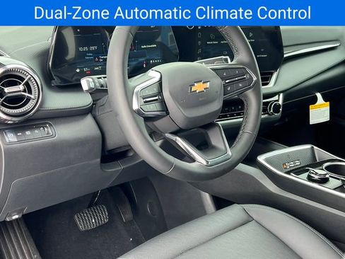 New 2026 Chevrolet Equinox LT w/ Convenience Package II image 16