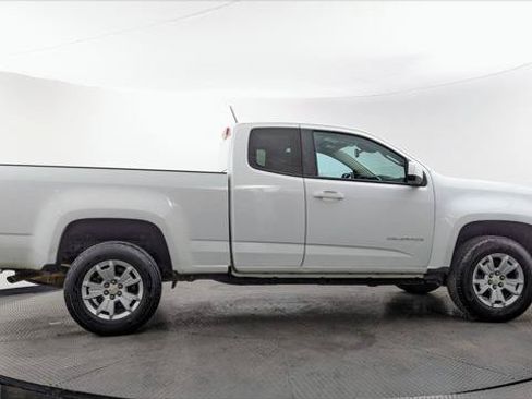 Used 2022 Chevrolet Colorado LT w/ Fleet Safety Package RWD image 9