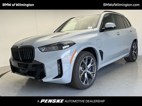 New 2026 BMW X5 xDrive50e AWD/4WD image 1