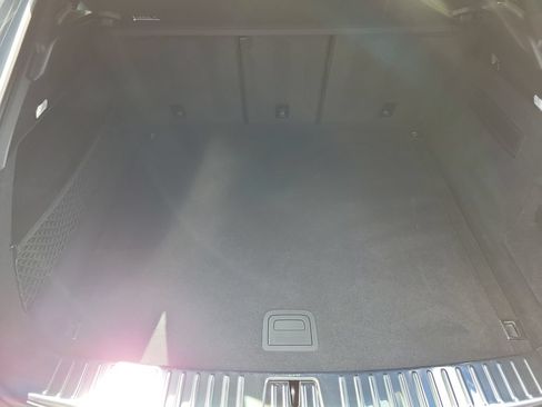 Certified 2024 Porsche Cayenne Coupe AWD/4WD image 17