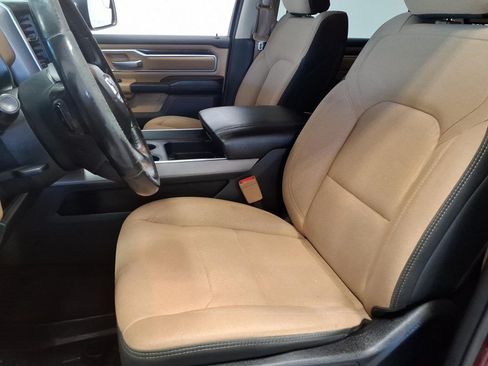Used 2019 RAM 1500 4x4 Crew Cab Classic Big Horn image 18