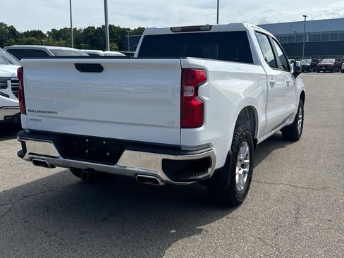 Used 2024 Chevrolet Silverado 1500 LT w/ Z71 Off-Road Package AWD/4WD image 5