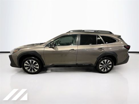Used 2023 Subaru Outback Limited image 8