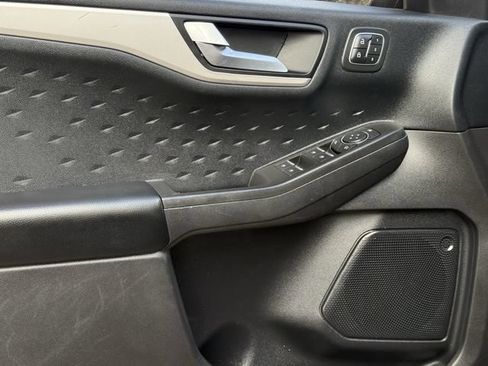Used 2020 Ford Escape SEL FWD image 25