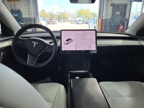 Used 2021 Tesla Model 3 Long Range image 8