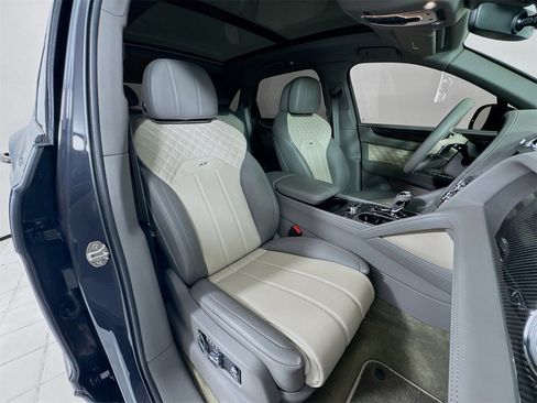 Certified 2023 Bentley Bentayga image 28