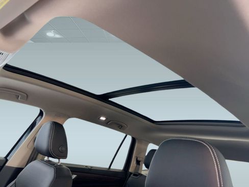 New 2026 Volkswagen Atlas SEL image 16