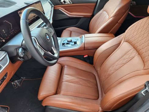 Used 2023 BMW X7 xDrive40i w/ Executive Package AWD/4WD image 13