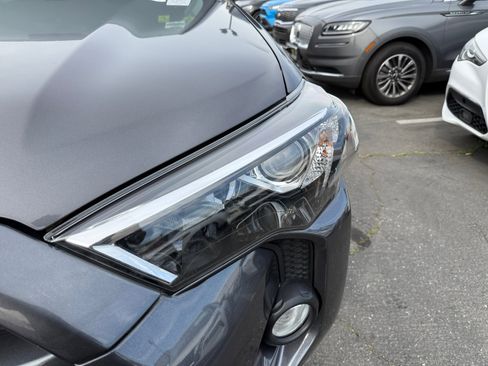 Used 2016 Toyota 4Runner SR5 image 17