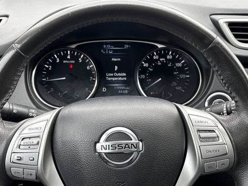 Used 2015 Nissan Rogue SL w/ SL Premium Package image 21