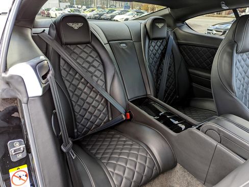 Used 2016 Bentley Continental GT image 40