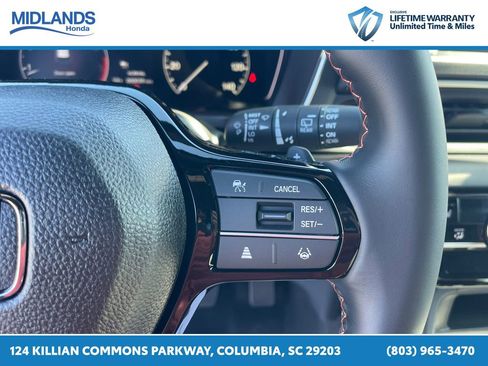 New 2025 Honda Pilot Sport image 24