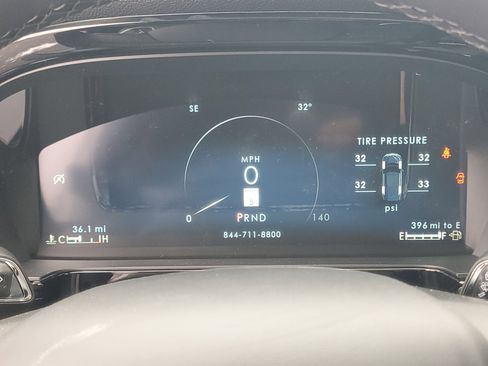 New 2026 Lincoln Corsair Premiere image 19