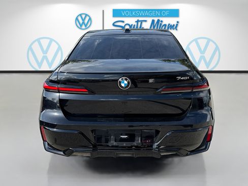 Used 2023 BMW 740i RWD image 6