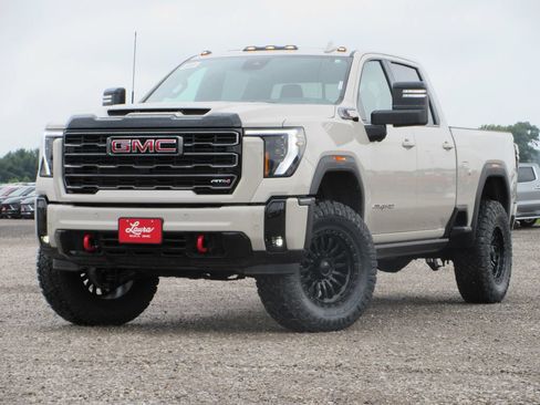 New 2026 GMC Sierra 2500 AT4 w/ AT4 Premium Plus Package AWD/4WD image 9