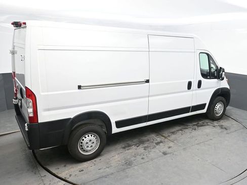 Used 2024 RAM ProMaster 2500 w/ Convenience Group FWD image 32